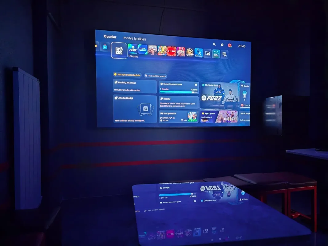 İstanbul VIP PlayStation Cafe PS5 ana ekranı loca içi